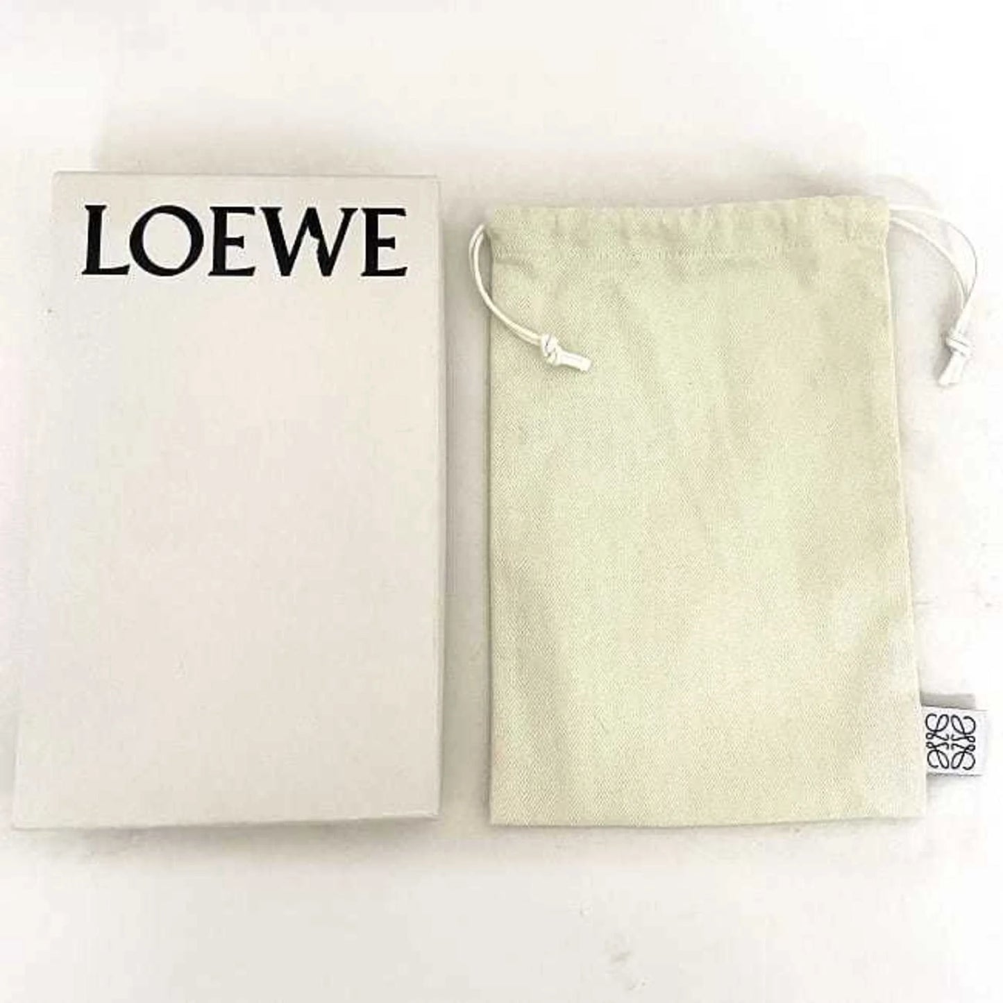 Women's Wallet Loewe Gold 107N55.F13 LOEWE Leather Long Red Embossed Anagram Round GP Repeat (Good) Pre-Owned