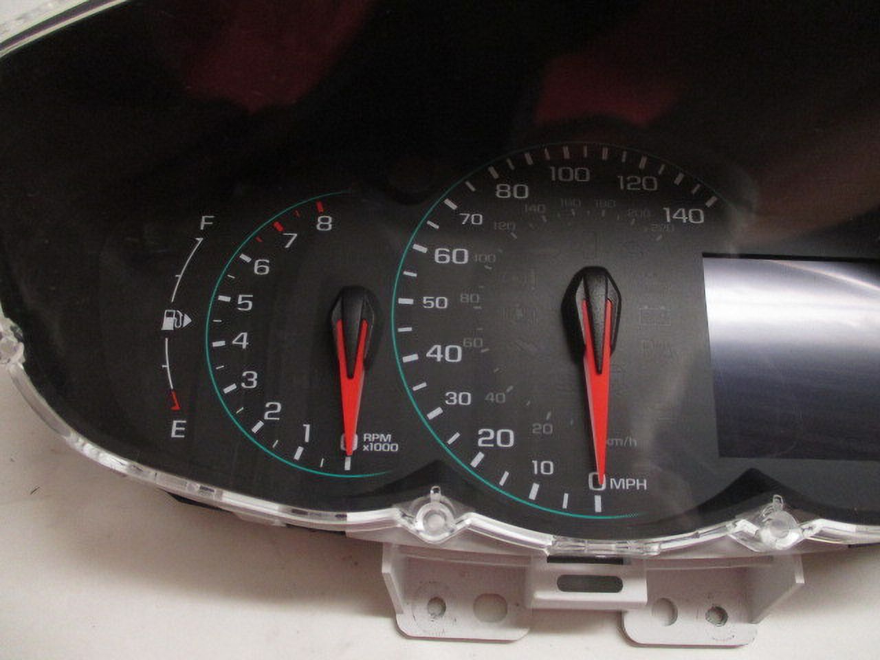 Speedo (Good) Trax OEM MPH 82K Chevrolet 2017 Pre-Owned LKQ Speedometer Cluster