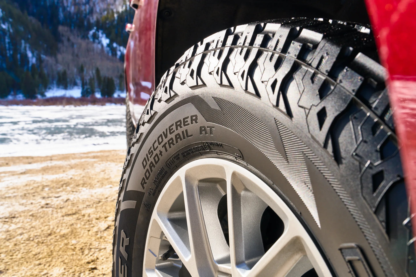 106T 235/70R16 Cooper Tire Road+Trail All-Terrain Discoverer AT