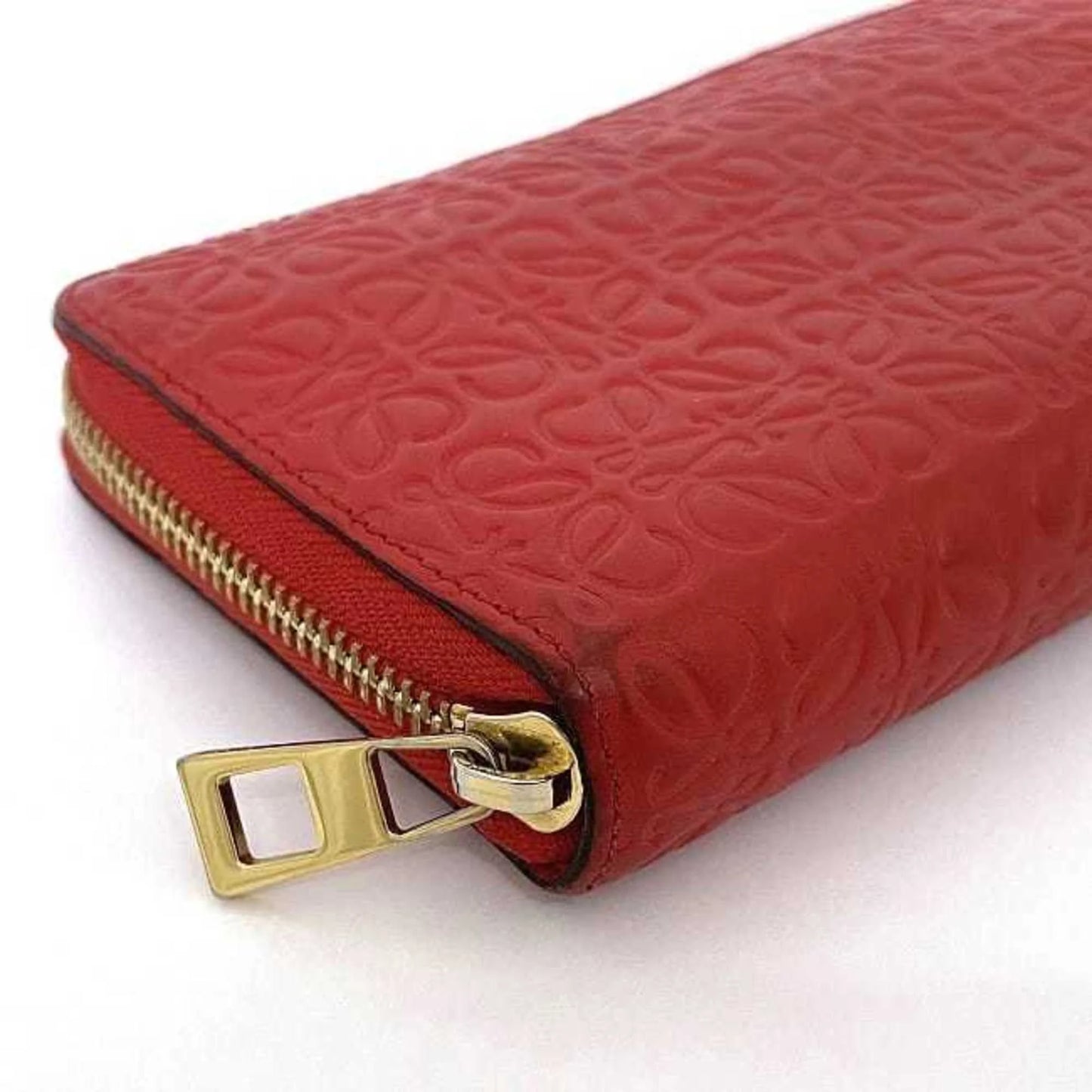 Women's Wallet Loewe Gold 107N55.F13 LOEWE Leather Long Red Embossed Anagram Round GP Repeat (Good) Pre-Owned