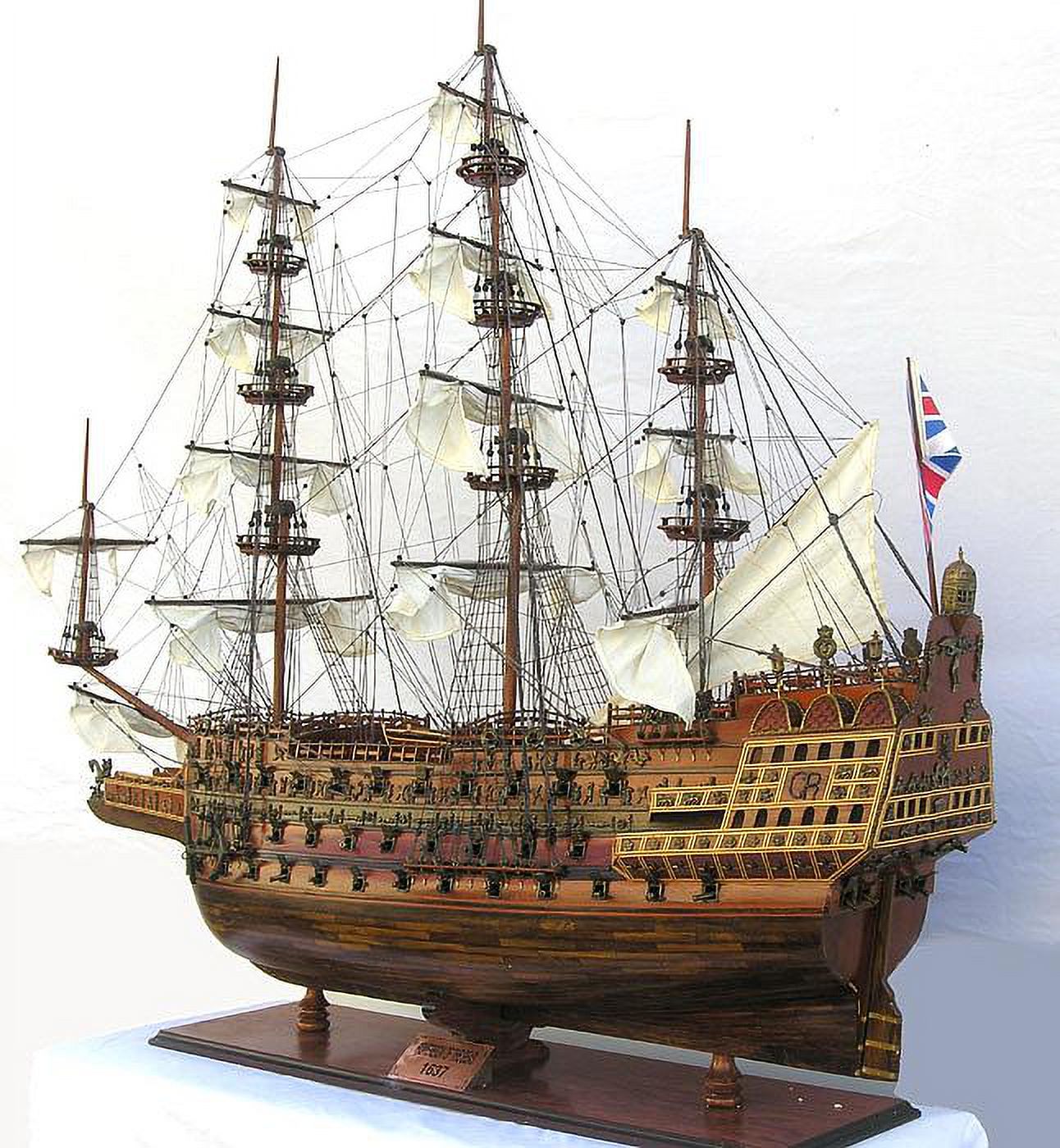 the XL Limited Display Sovereign Edition Model of seas