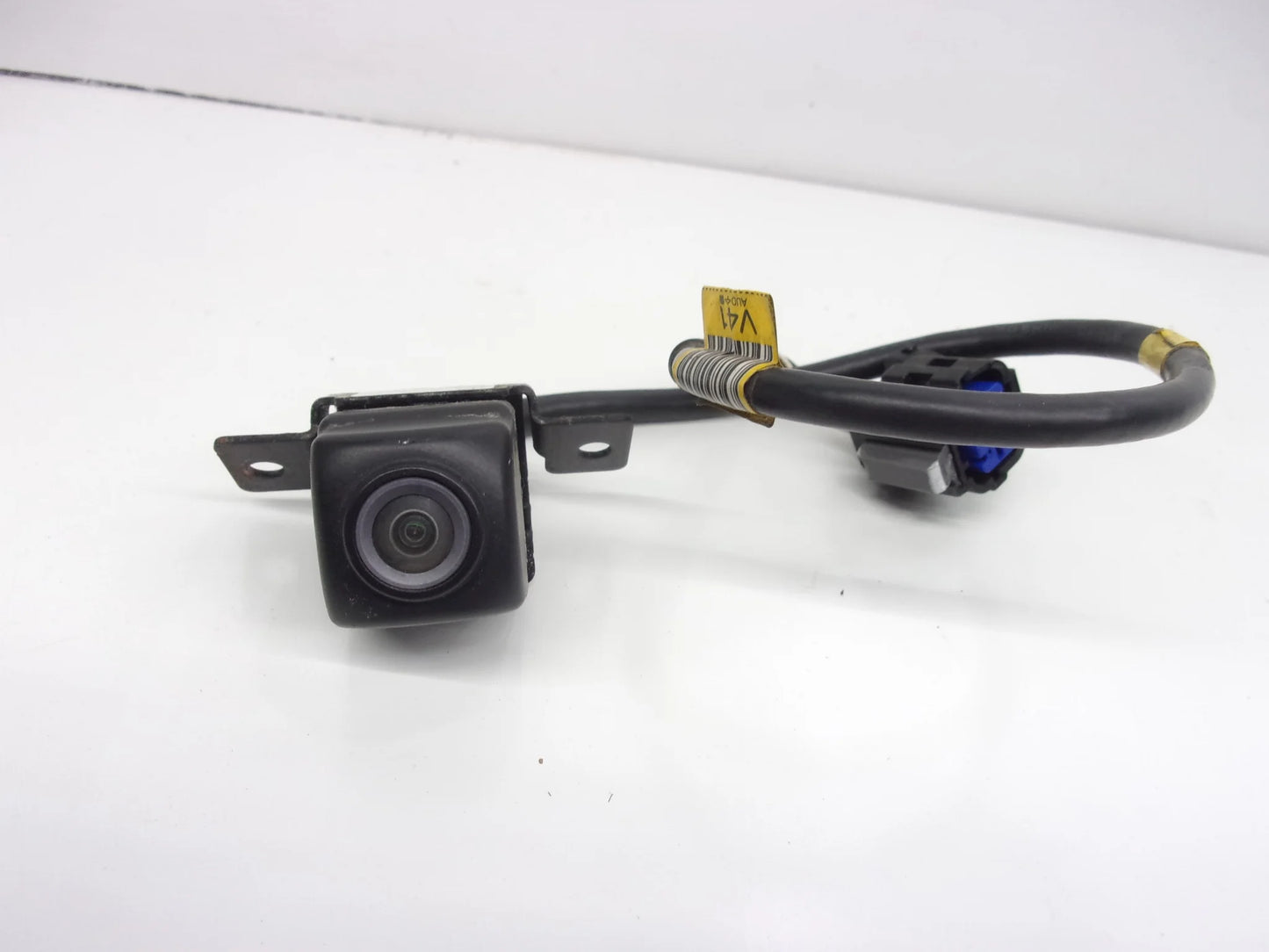 View ID Azera Pre-Owned (Good) OEM Camera Rear Hyundai 95760-3V541 2012-2017 Backup